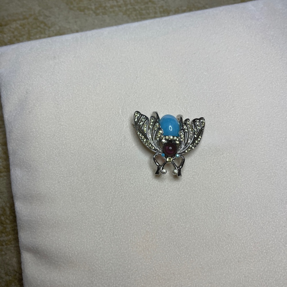 VINTAGE silver insect/bug brooch, blue purple stones, unique amazing condition